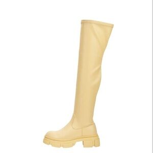 Cape Robbin Campi Over the Knee Chunky Block Heel Fashion Pull On Boots Size 10